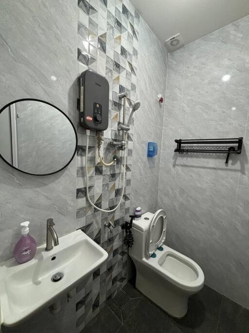 R7 Hotel-style With Bathroom #1min Walk To Ksl Mall Apartment *